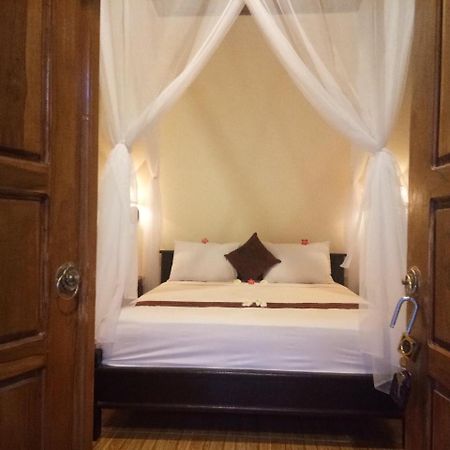 Molleh Guest House เปมูเตรัน ภายนอก รูปภาพ